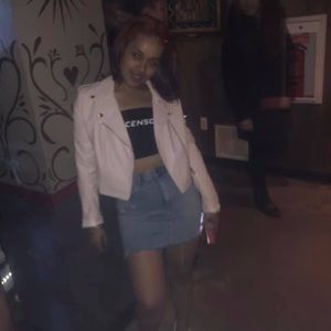 Meet your Posher, Angelique